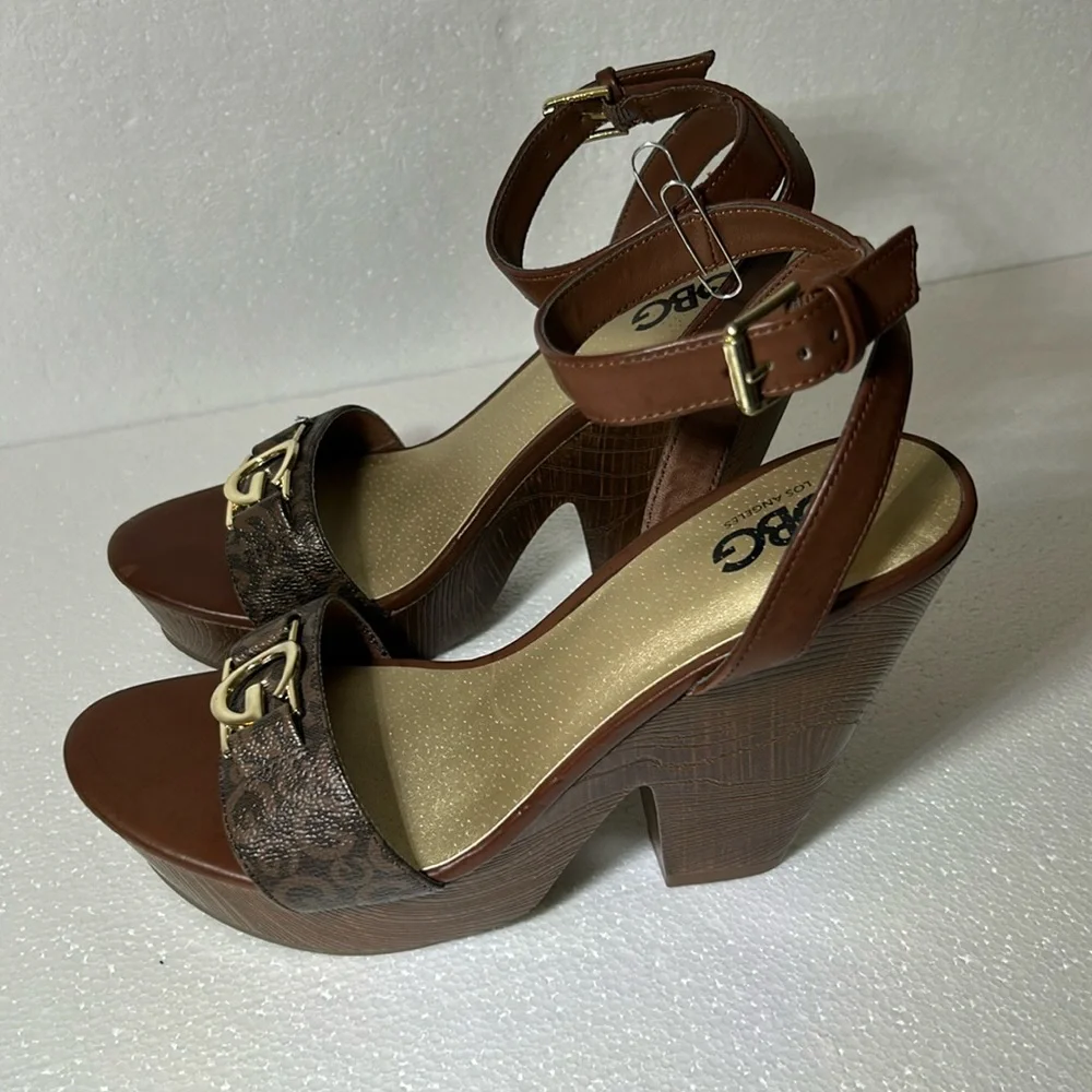 GBG Los Angeles Selah Brown Platform Block Heel Sandals 9.5